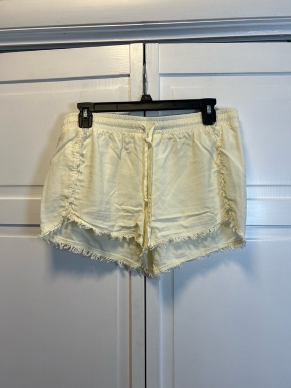 Bella Dahl Women's Yellow Frayed Hem Drawstring Shorts Size Small